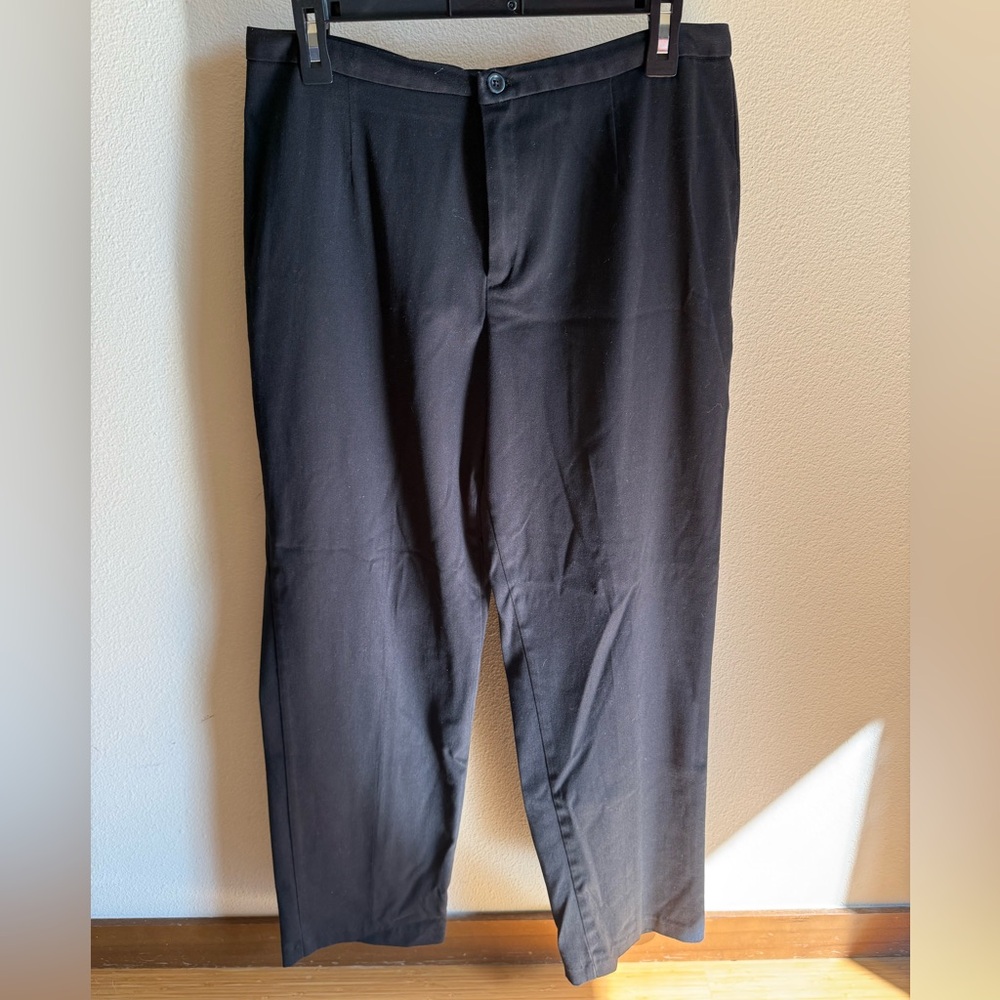 Dockets stretch pant, flare cut in black